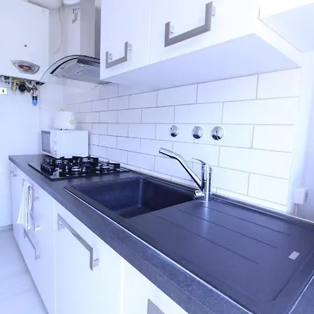 The White House * סיינה