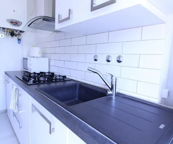 The White House * Siena